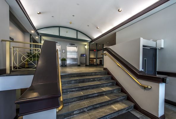 98 N Washington St, Boston, MA 02114